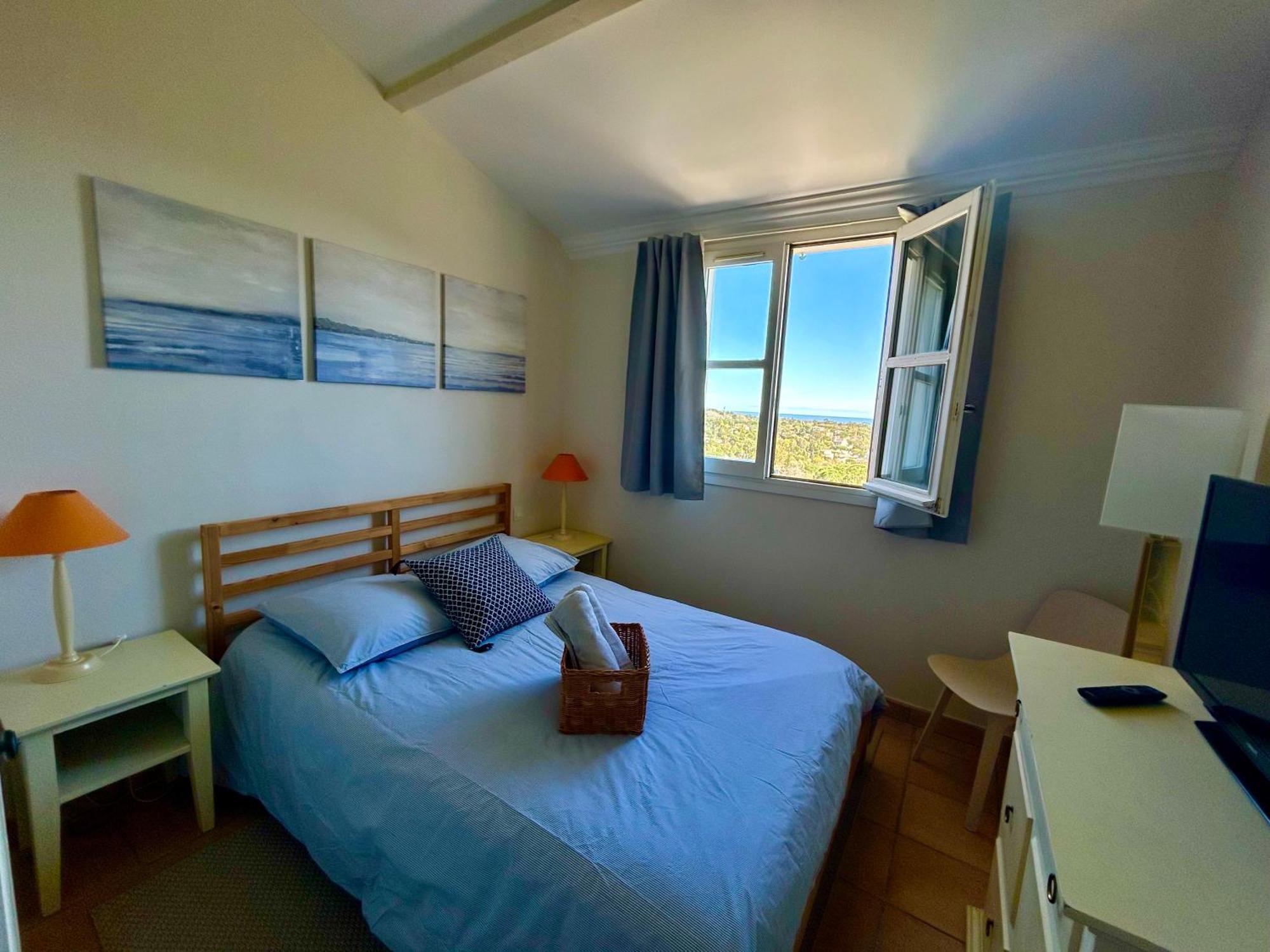 Les Restanques 3120 Vue Mer 3 Chambres 格里莫 外观 照片